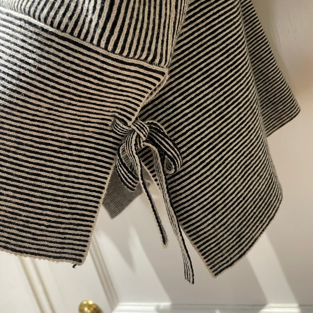 Cabi Cupid's Cardigan Size XS Zip Front Striped - Picture 3 of 9